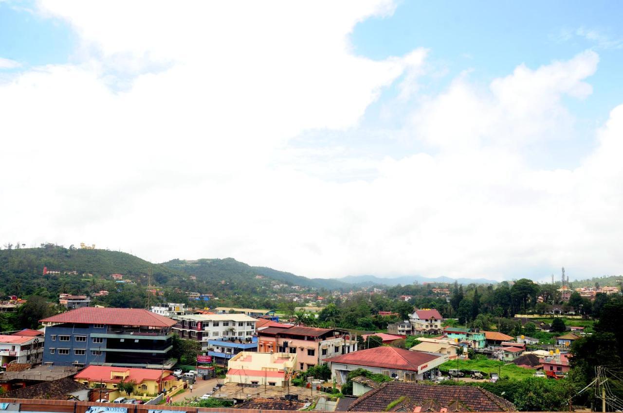 Hotel Shawrya The Grand Madikeri Exteriör bild